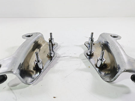 2010 Harley Touring FLHX Street Glide Chrome Quick Release Mount Set 52300353 {{ shop.shopifyCountryName }} - Mototech271