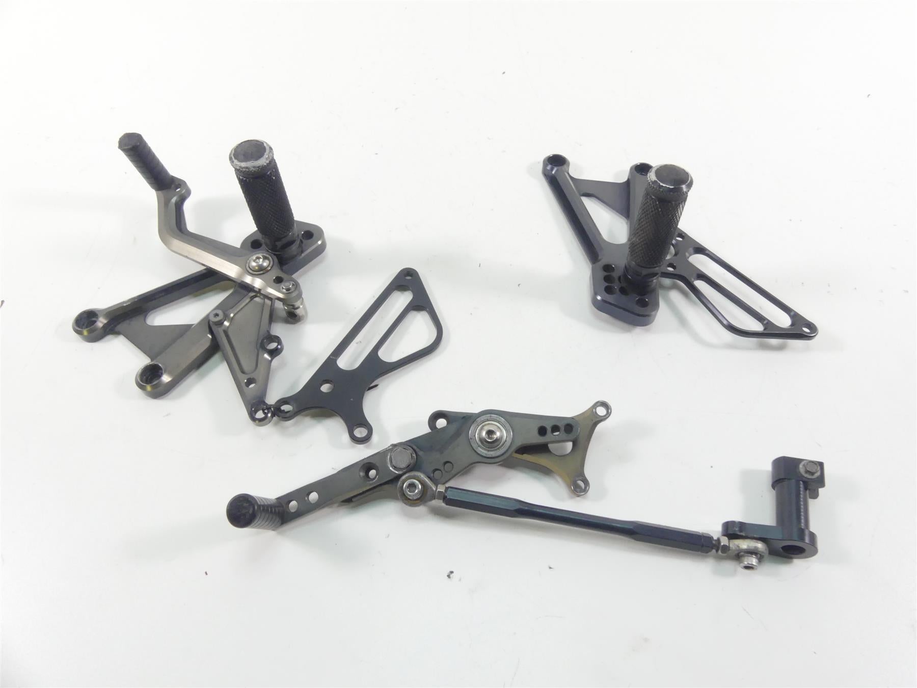 2006 Triumph Daytona 675 Aftermarket Rearsets Footpeg Foot Peg Shifter Set {{ shop.shopifyCountryName }} - Mototech271