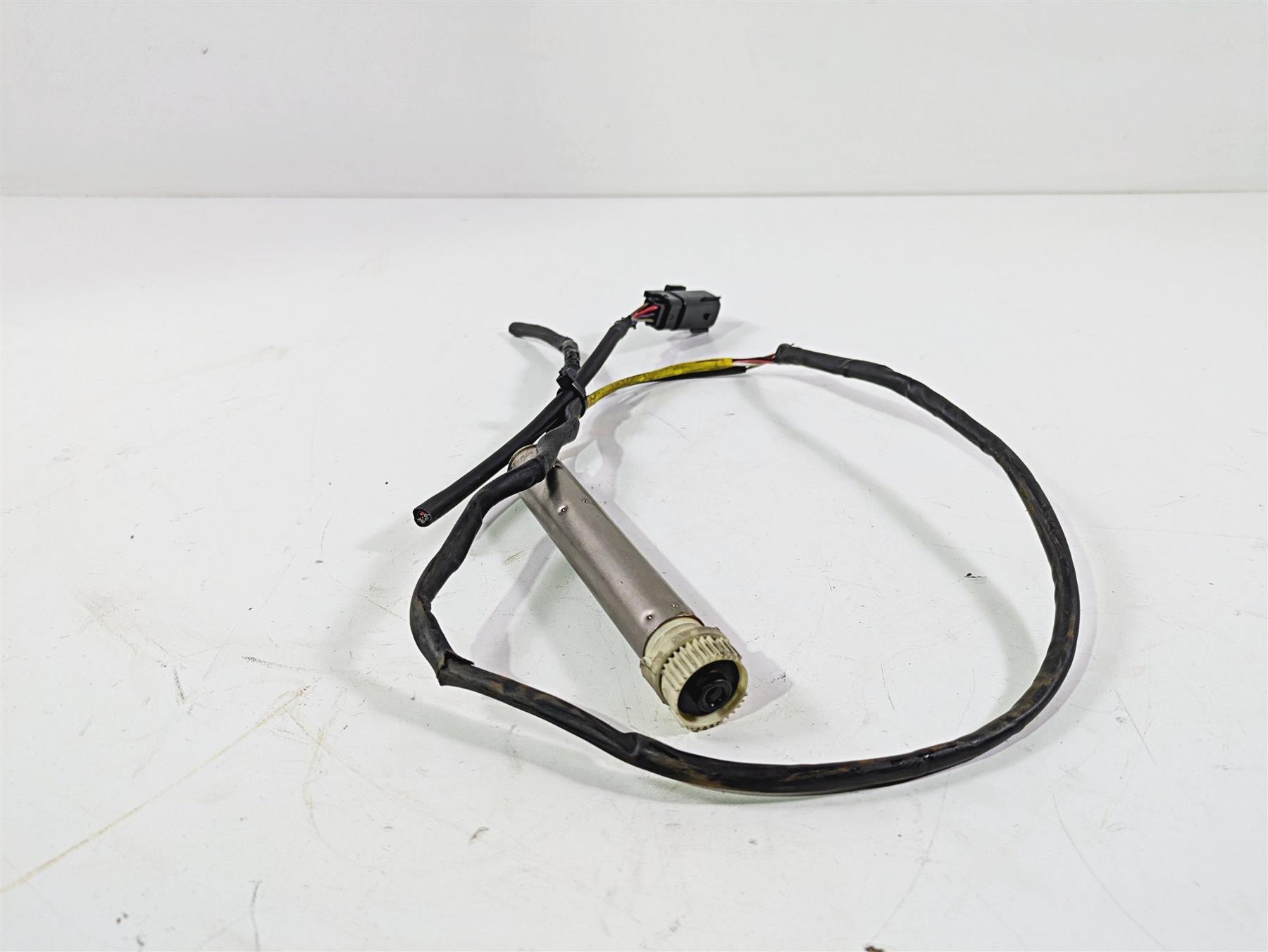2010 Harley Touring FLHX Street Glide Ride By Wire Throttle Sensor 32305-08A | Mototech271