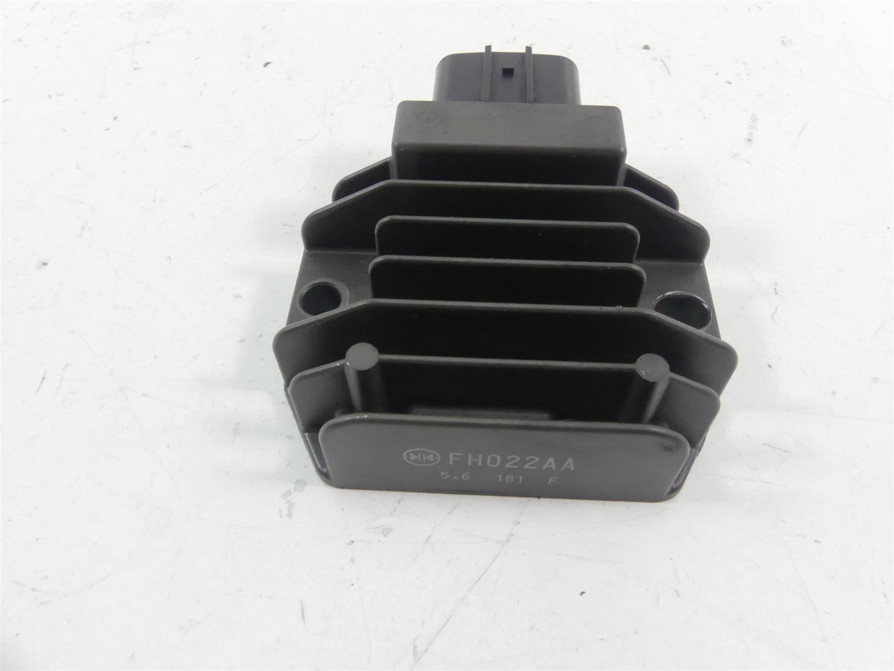 2016 KTM 1290 Superduke R Rectifier Voltage Regulator 60311034000 FH022AA {{ shop.shopifyCountryName }} - Mototech271