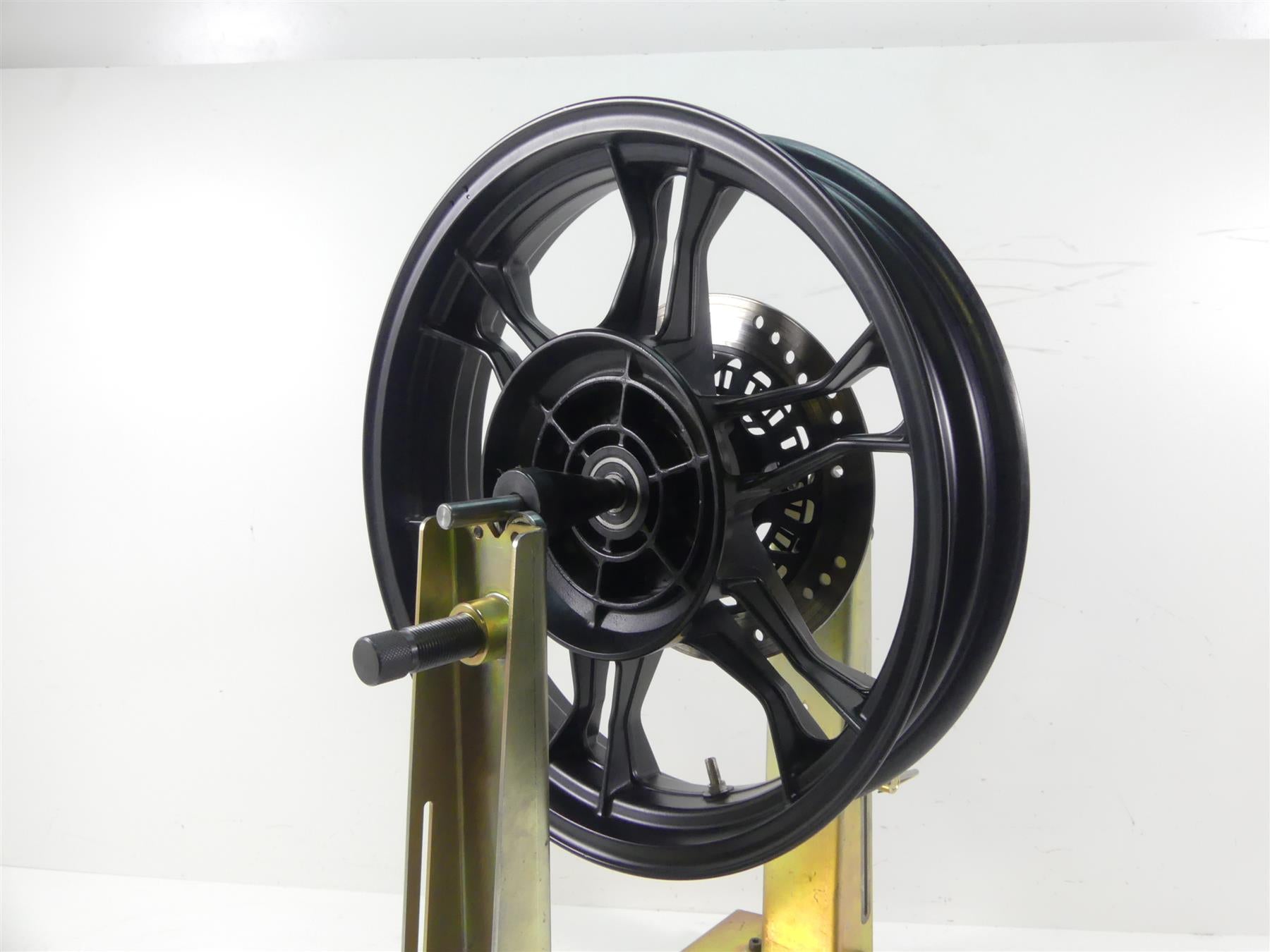 2019 Moto Guzzi V7 III Stone 750 Straight Nice Rear Wheel Rim 17x3.5 887573 {{ shop.shopifyCountryName }} - Mototech271
