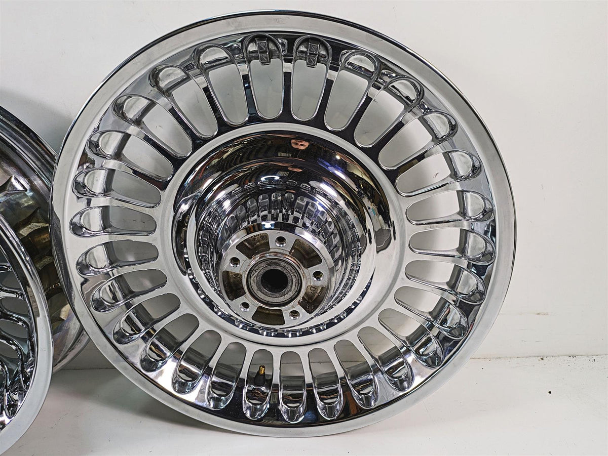 2010 Harley Touring FLHTCU Electra Glide Front Rear Chrome Wheel Set 43300161 {{ shop.shopifyCountryName }} - Mototech271