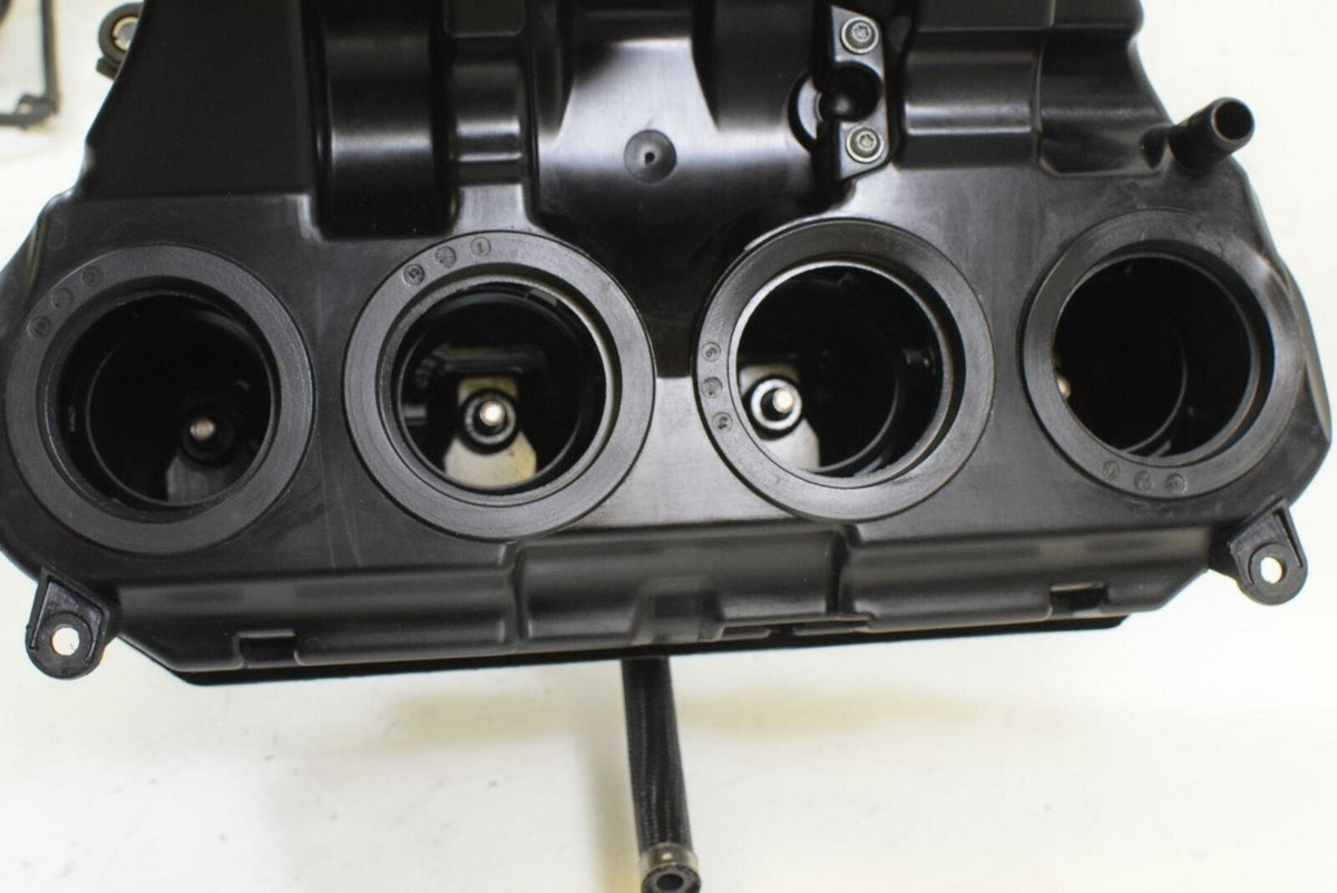 2013 BMW S1000 RR K46 Air Cleaner Breather Filter Injector Set 13718526559 {{ shop.shopifyCountryName }} - Mototech271