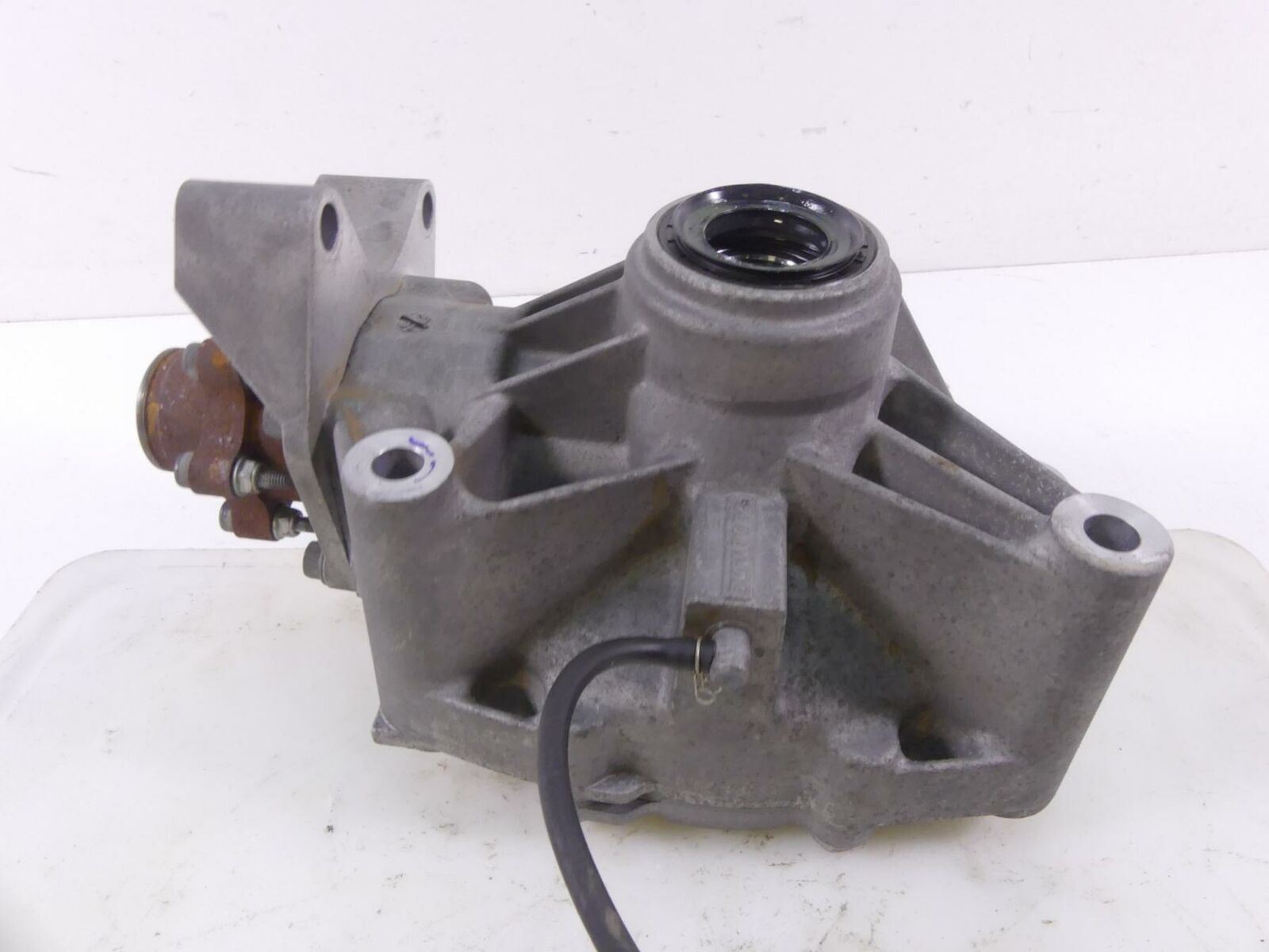 2017 Yamaha YXZ1000R EPS SS Rear Differential Gear Box Case - 2K 2HC-G6101-03 {{ shop.shopifyCountryName }} - Mototech271