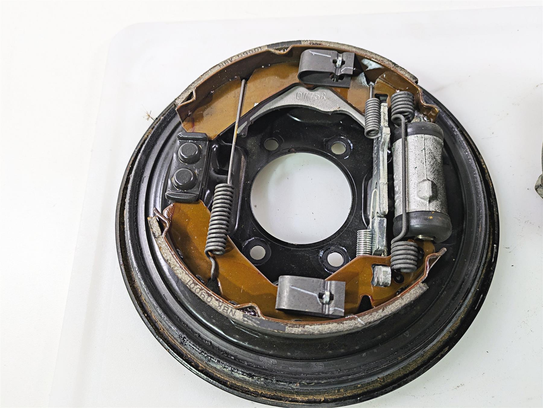 2010 Kawasaki 610 4x4 Mule Front Right Full Drum Brake Set 41035-0059 {{ shop.shopifyCountryName }} - Mototech271