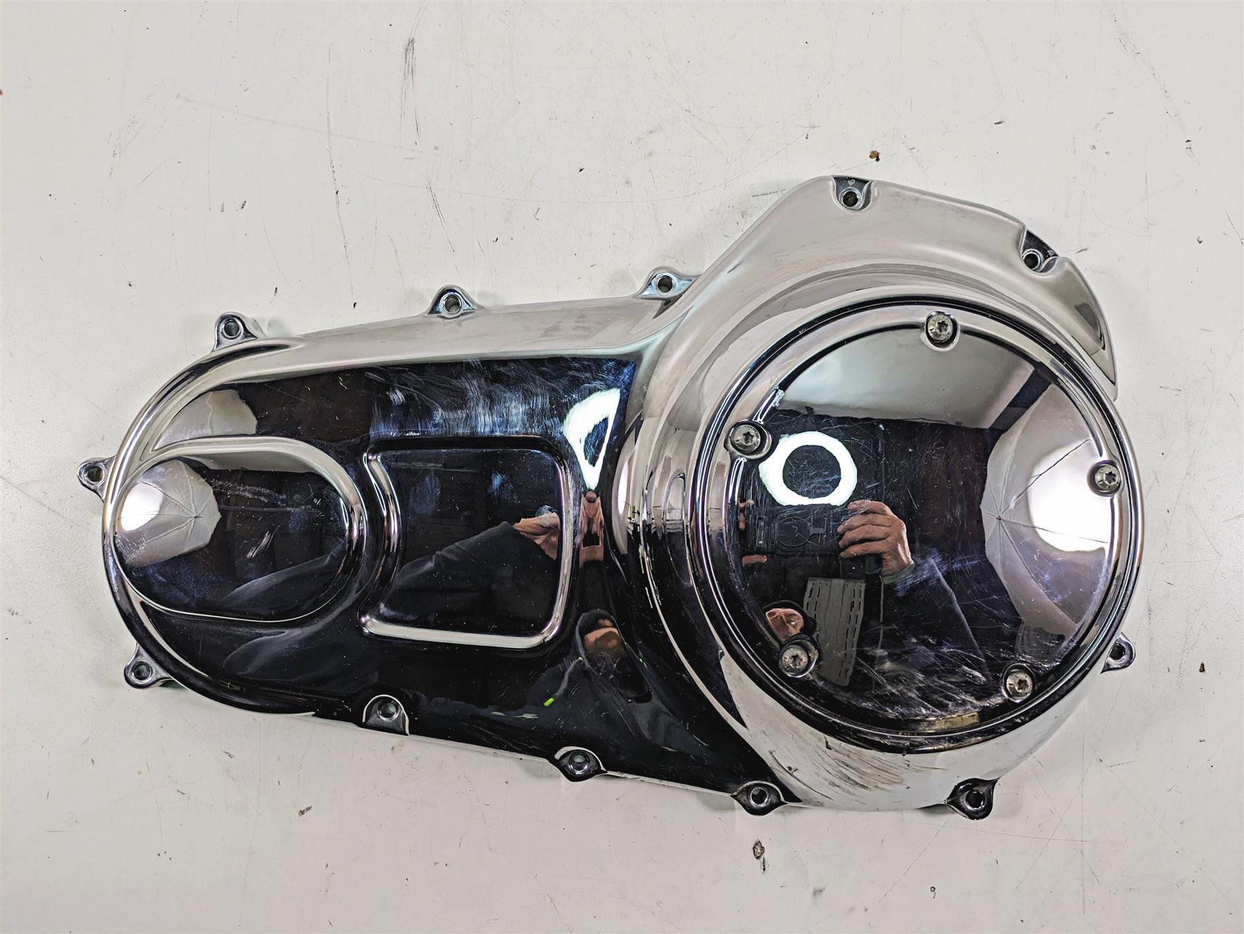 2014 Harley Touring FLHTK Electra Glide Outer Primary Clutch Cover 60685-07A {{ shop.shopifyCountryName }} - Mototech271
