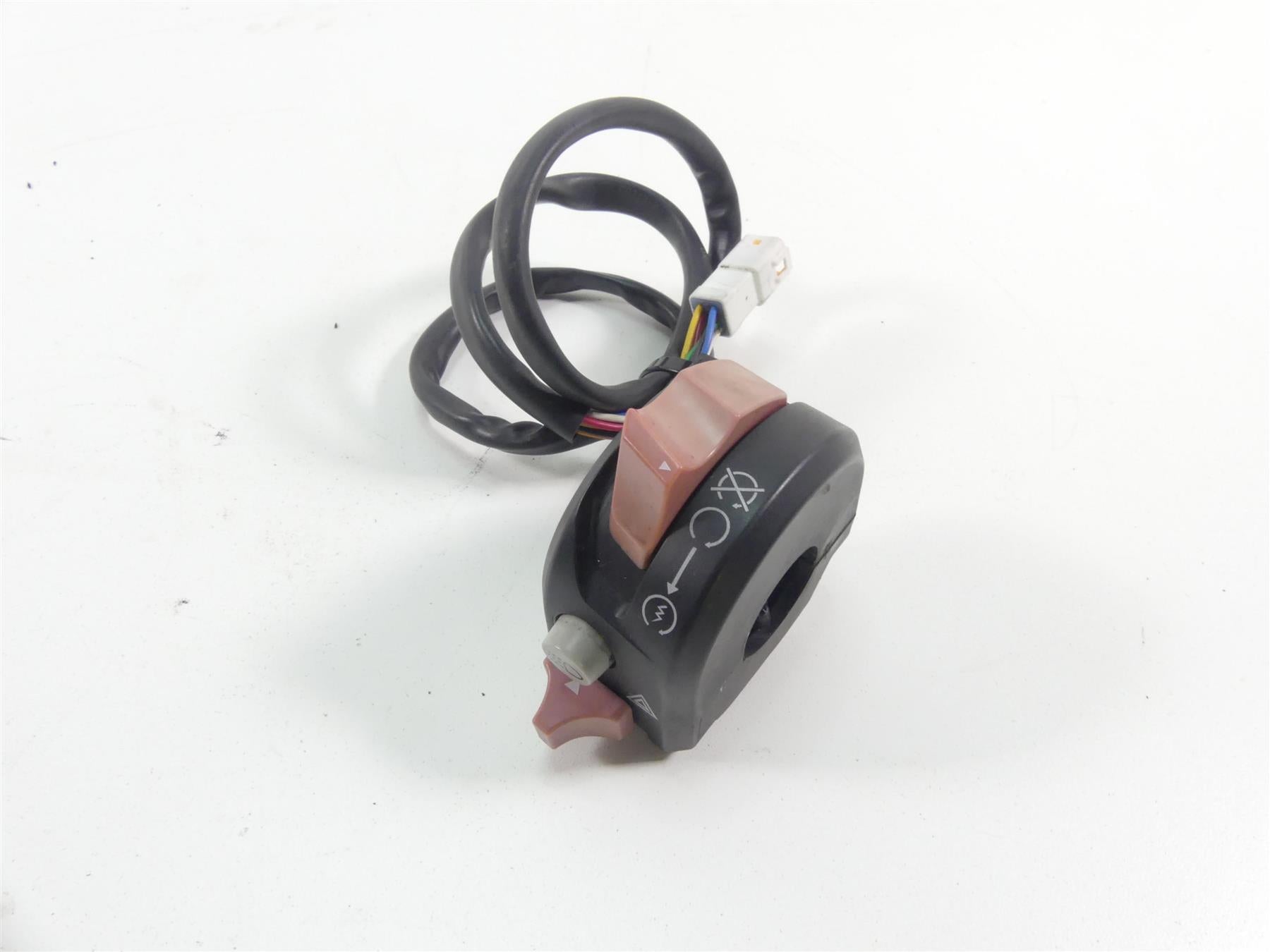 2017 Ducati 939 S Supersport Right Hand Start Stop Control Switch 65010241C {{ shop.shopifyCountryName }} - Mototech271