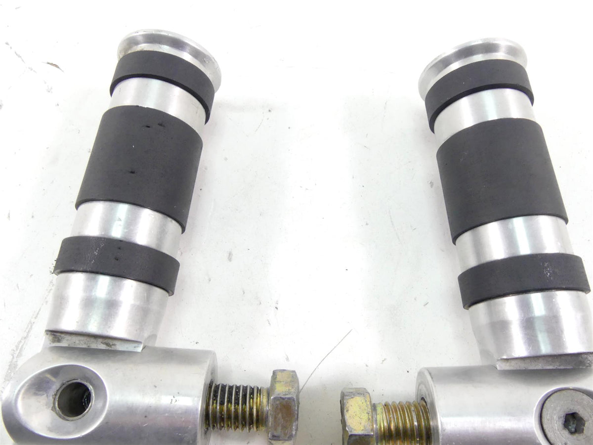 2017 Harley Softail FXSB Breakout Rear Aluminum Passenger Footpeg Set 50943-05A {{ shop.shopifyCountryName }} - Mototech271