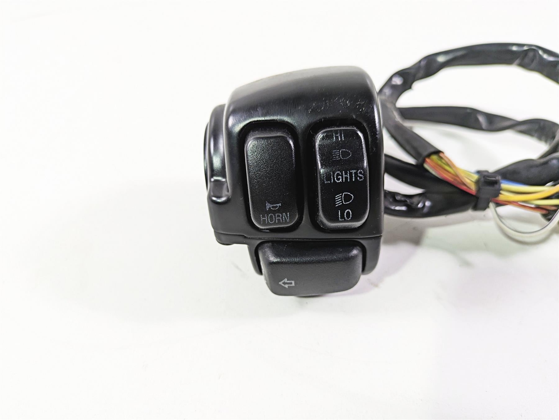2016 Harley VRSCDX Night Rod Left Hand Control Switch 71682-06A 71685-06A {{ shop.shopifyCountryName }} - Mototech271