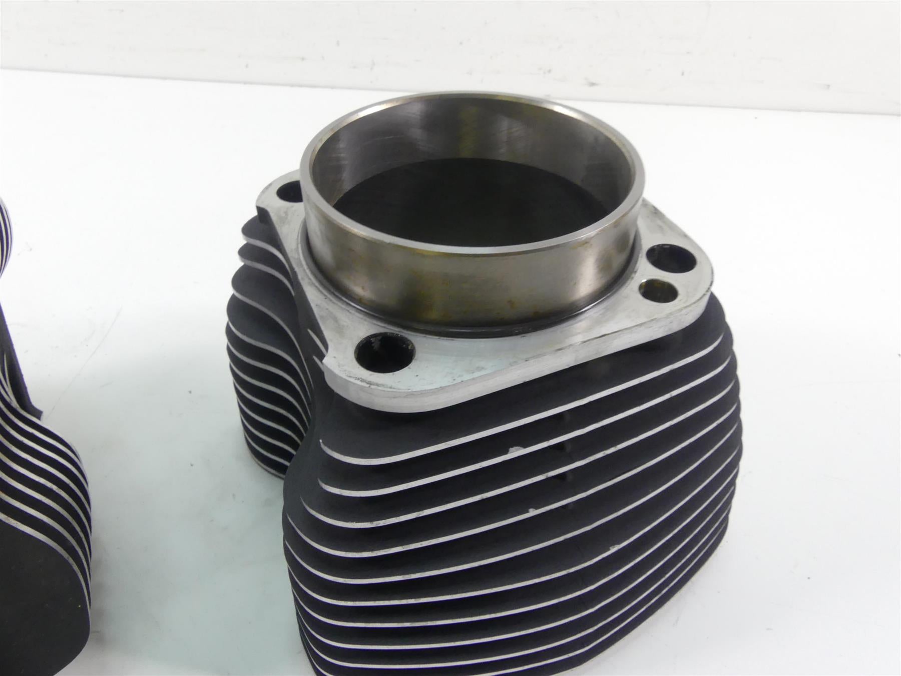 2009 Harley FXDL Dyna Low Rider 96ci Cylinder Jug & Piston Set 20K 16593-99 {{ shop.shopifyCountryName }} - Mototech271