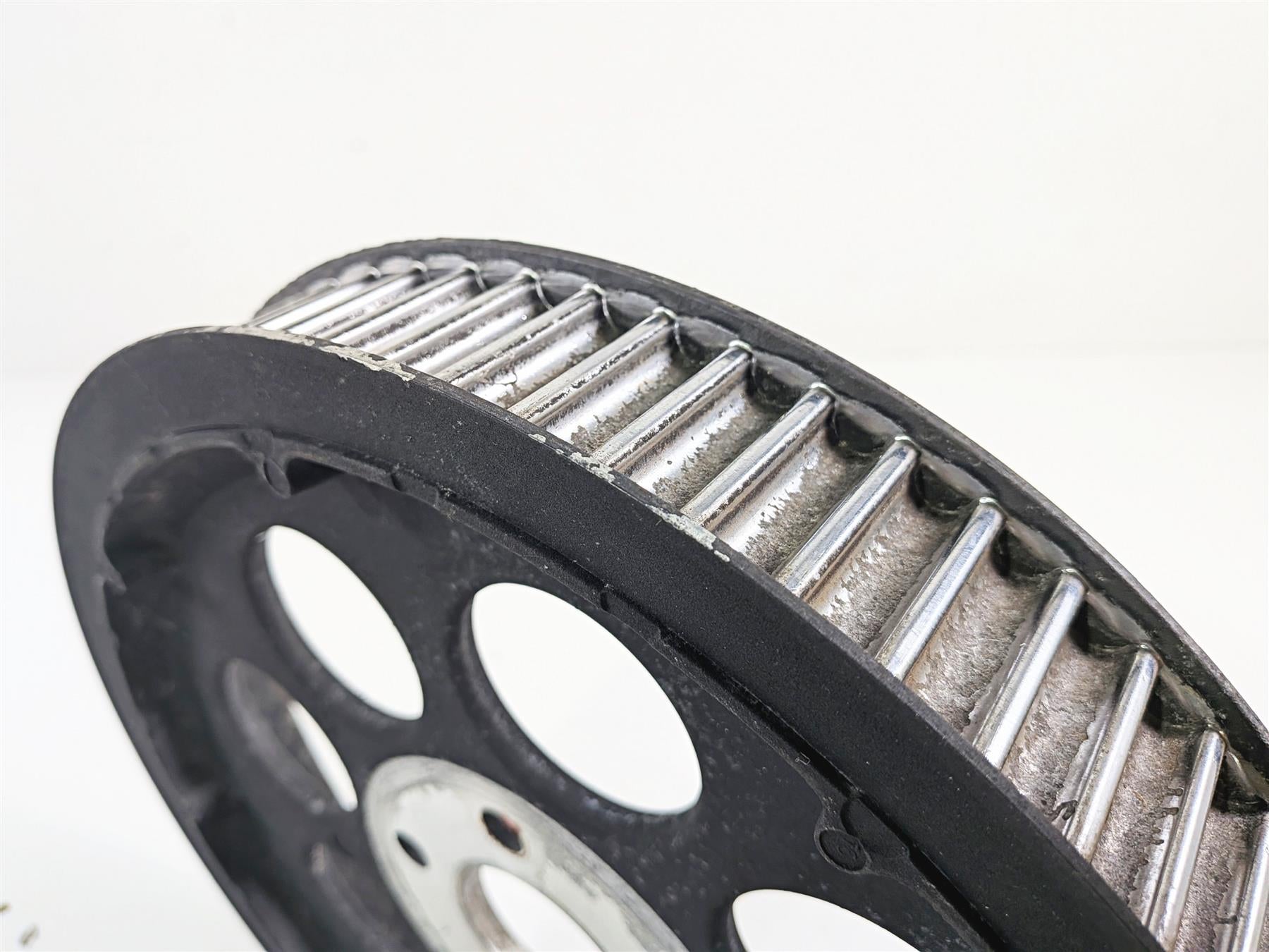 1998 Harley Dyna FXDL Low Rider Belt Pulley 70T 1.5" + Chrome Cover 40225-86A {{ shop.shopifyCountryName }} - Mototech271