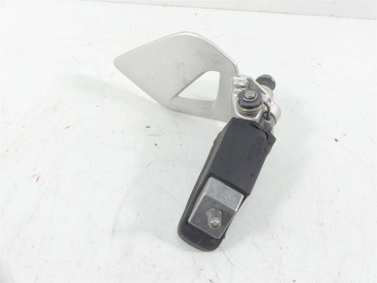 2017 BMW R1200RT K52 Front Left Footpeg & Shifter 46718535641 46718560383 {{ shop.shopifyCountryName }} - Mototech271