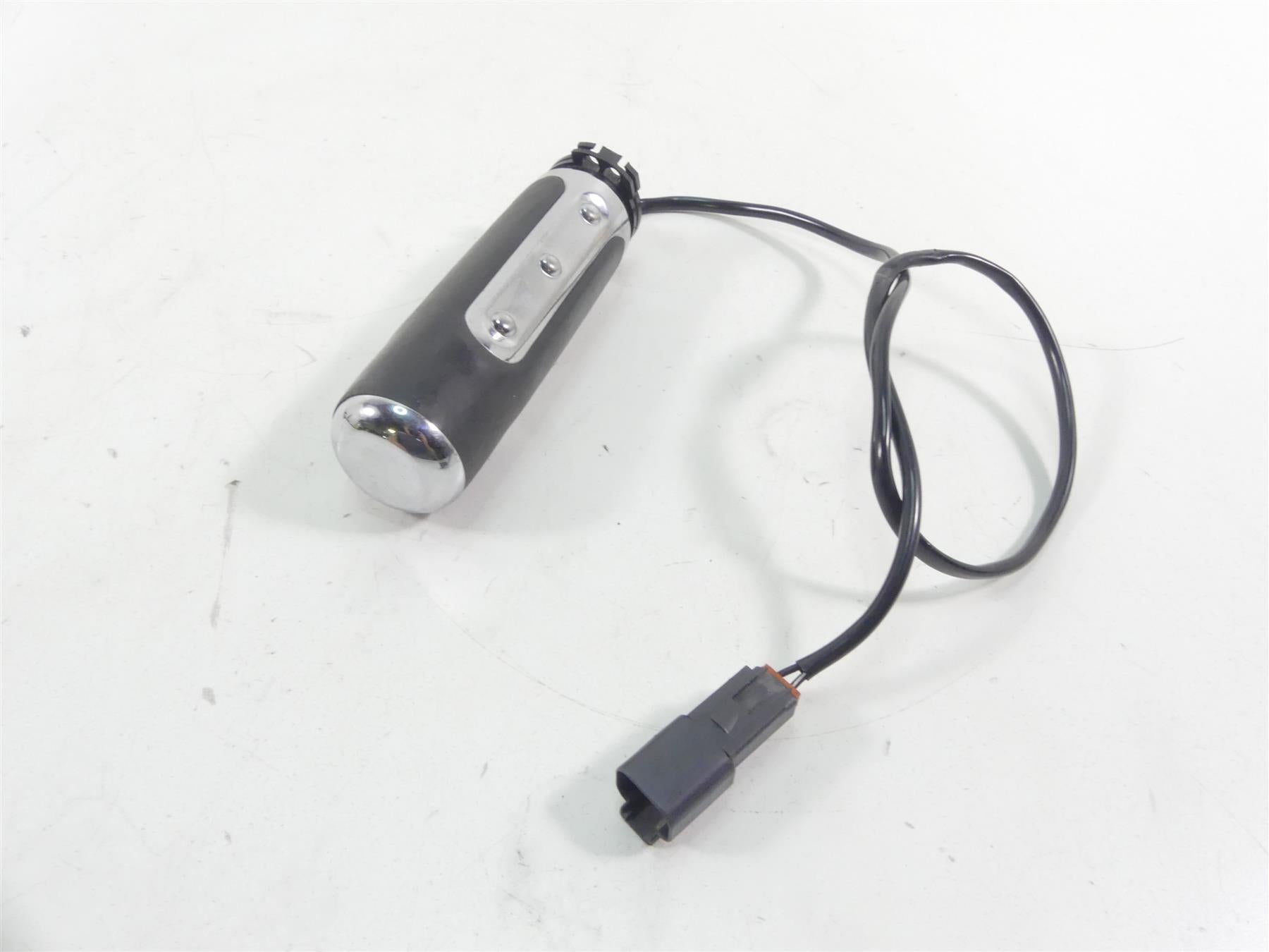 2007 Harley FLHTCU SE CVO Electra Glide Right Hand Heated Handle Grip 56955-07 {{ shop.shopifyCountryName }} - Mototech271