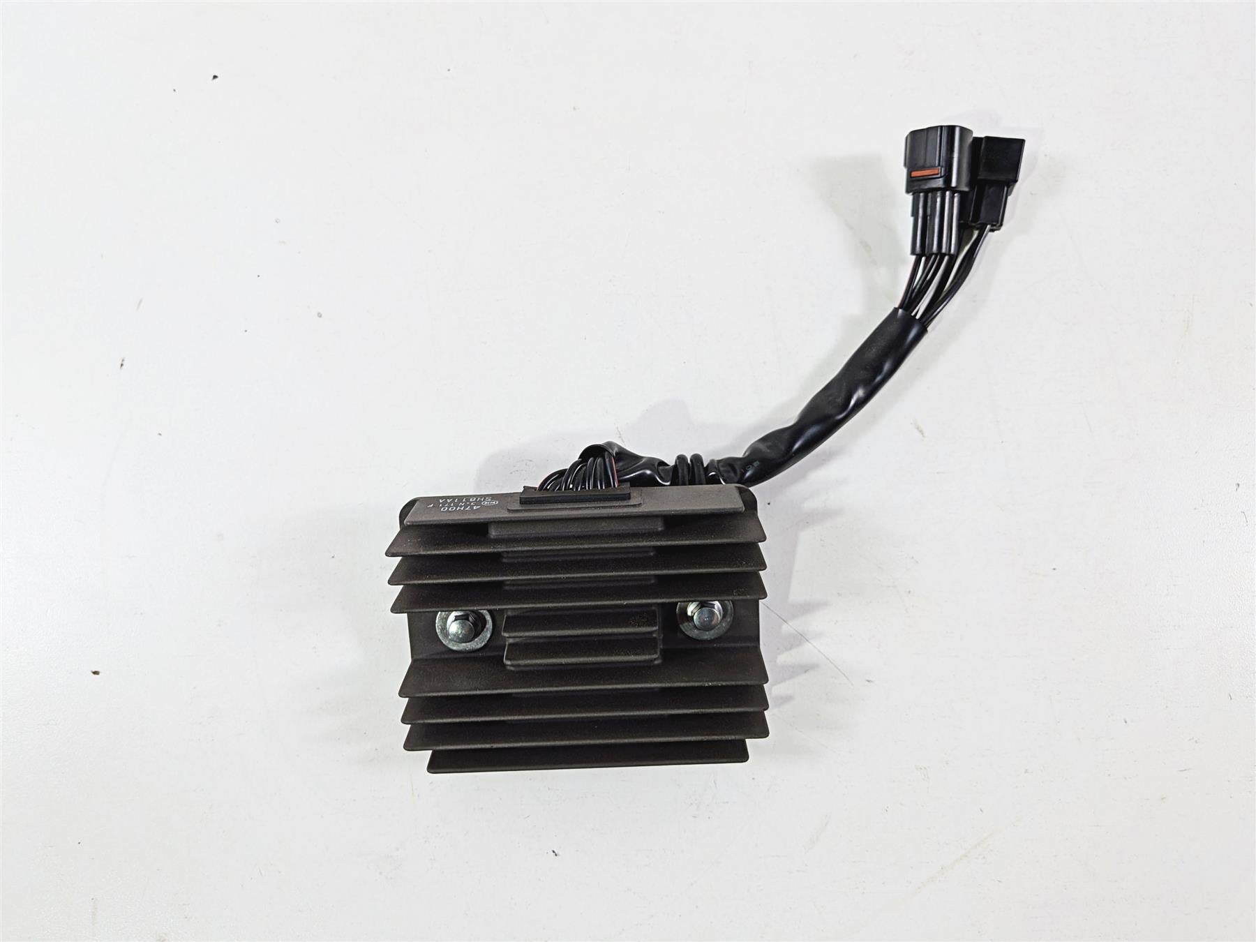 2024 Suzuki GSXR 600 Rectifier Voltage Regulator 32800-47H00 SH811AA {{ shop.shopifyCountryName }} - Mototech271