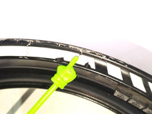 Load image into Gallery viewer, 2007 Suzuki GSXR600 Front Wheel Rim 17x3.5 Read 54111-41G10-019
