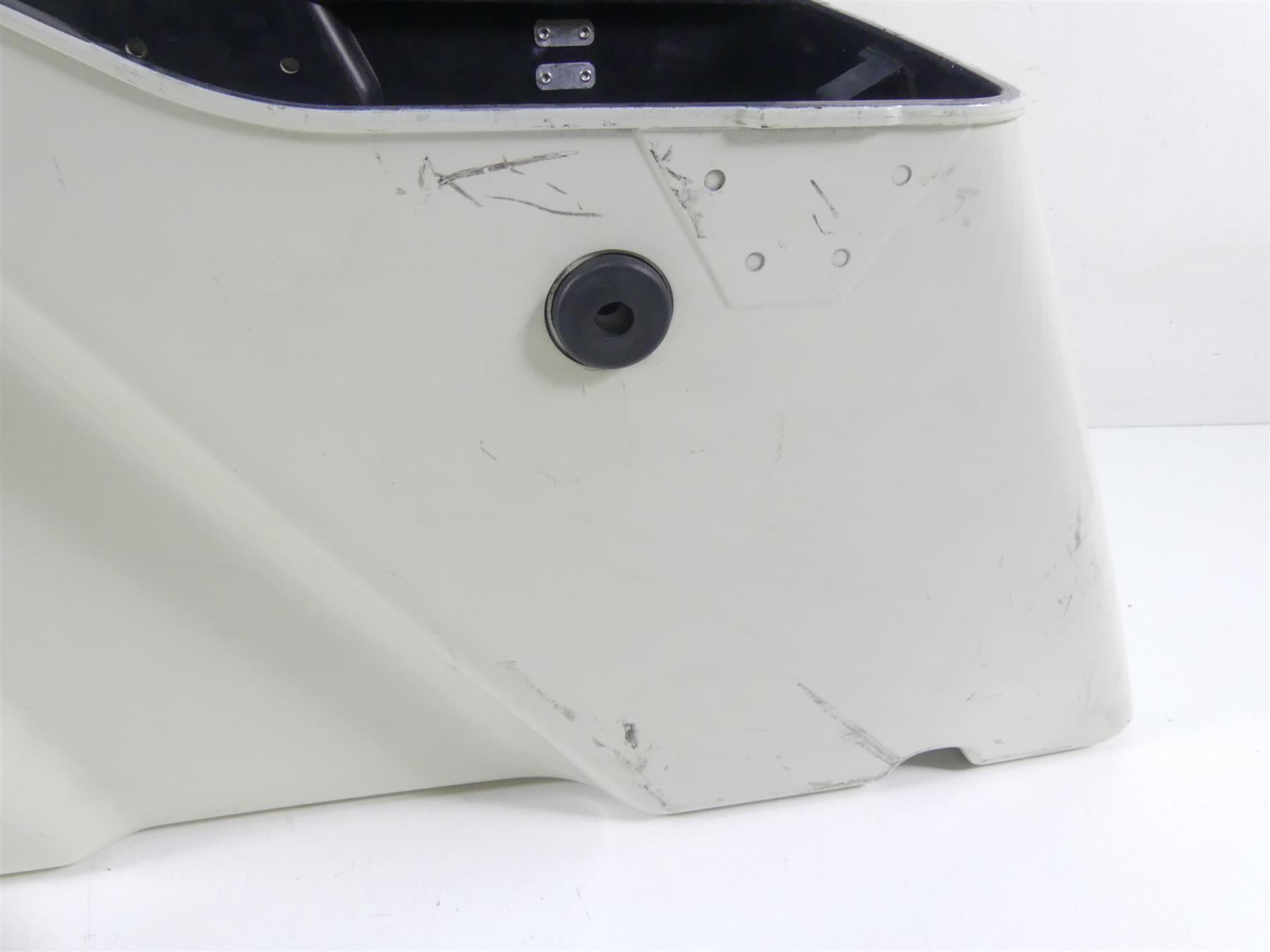 2012 Harley Touring FLHTP Electra Glide Right Saddlebag Saddle Bag 90634-93 {{ shop.shopifyCountryName }} - Mototech271