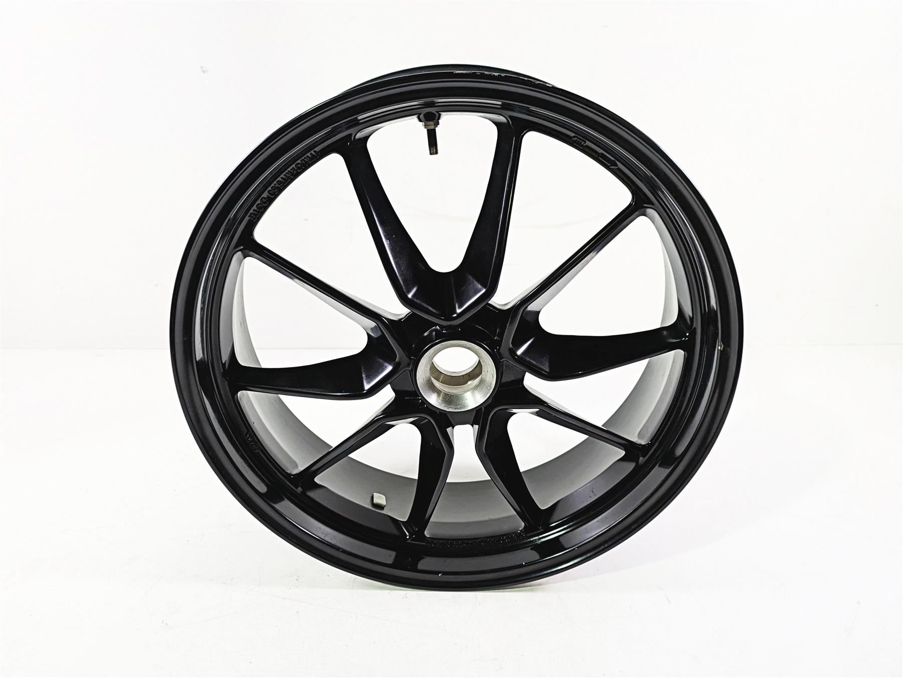 2013 Ducati Hyperstrada 821 Straight Rear Wheel Rim 17x5.5 50211571AA {{ shop.shopifyCountryName }} - Mototech271