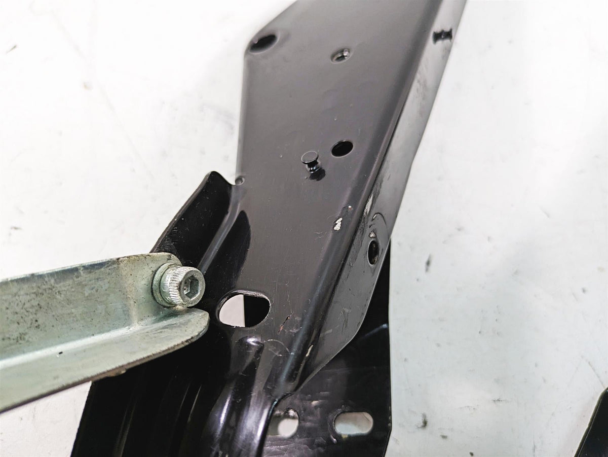 2010 Harley Touring FLHTCU Electra Glide Front Fairing Mount Holder Set 58479-96 {{ shop.shopifyCountryName }} - Mototech271