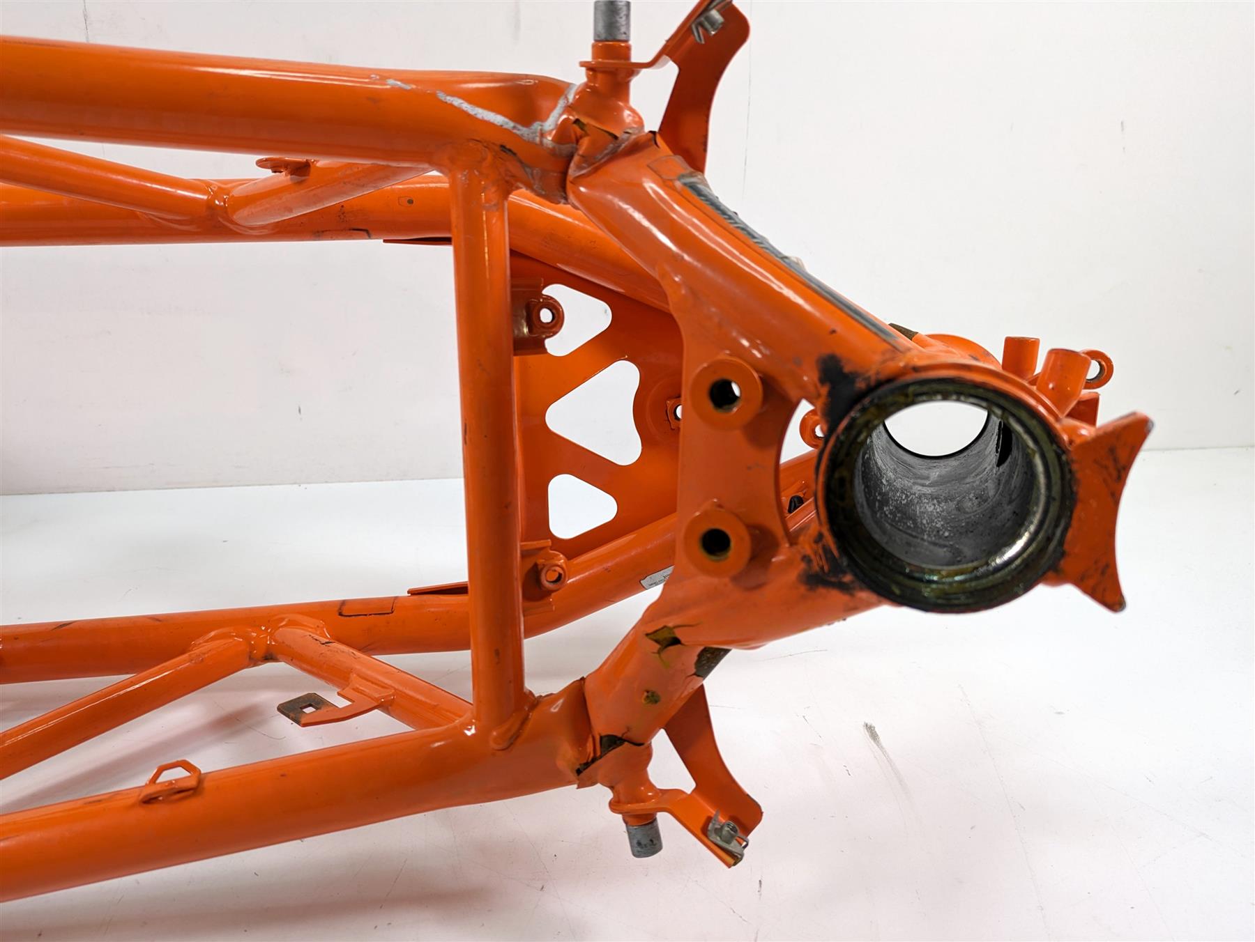 2018 KTM 1090 Adventure R Main Frame Chassis With Clean California Title - Damaged Read 60803001100EB {{ shop.shopifyCountryName }} - Mototech271