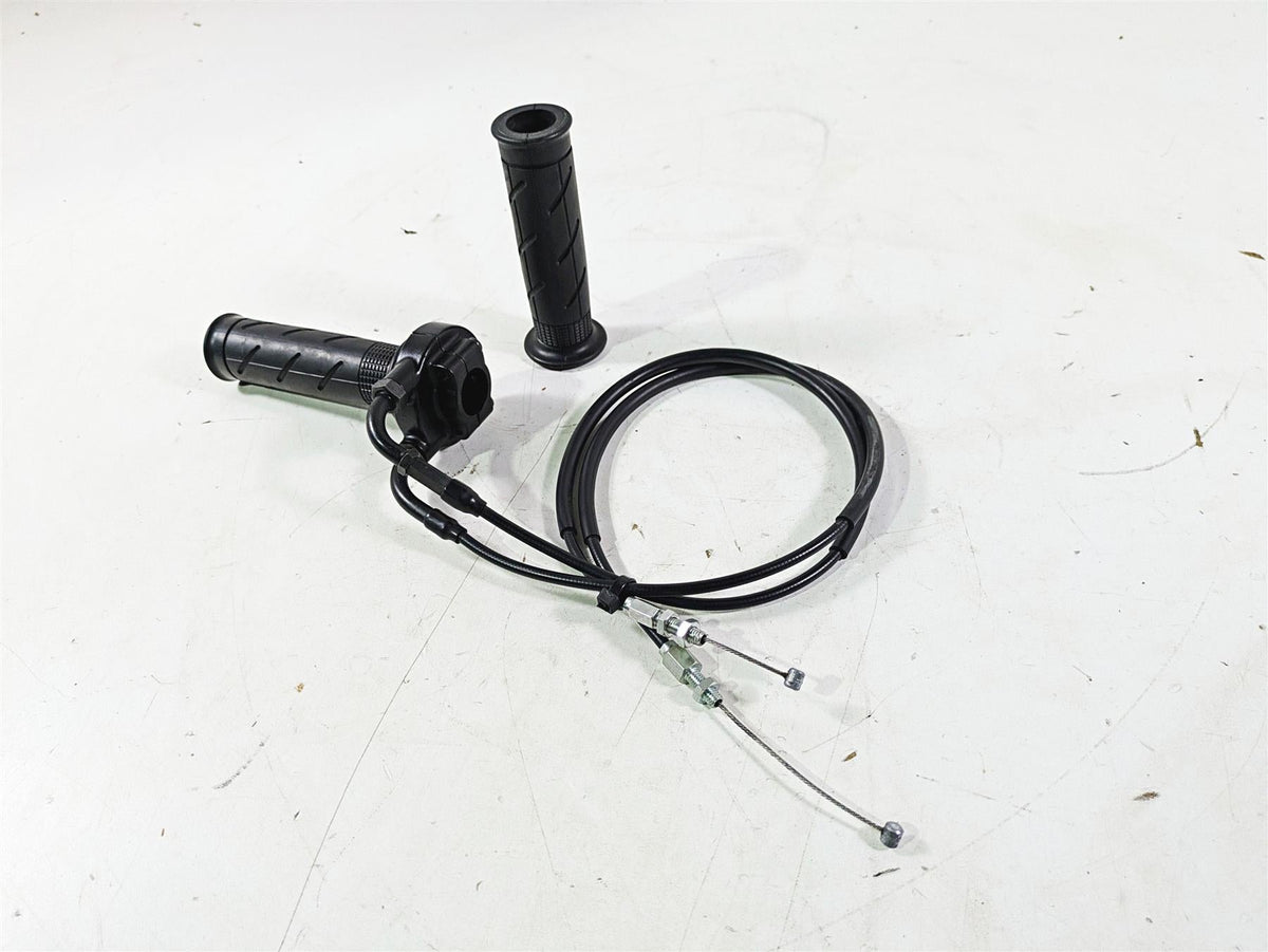 2008 Honda CBR1000RR SC59 Right Hand Throttle Grip & Cables Set 53140-MCF-305 {{ shop.shopifyCountryName }} - Mototech271