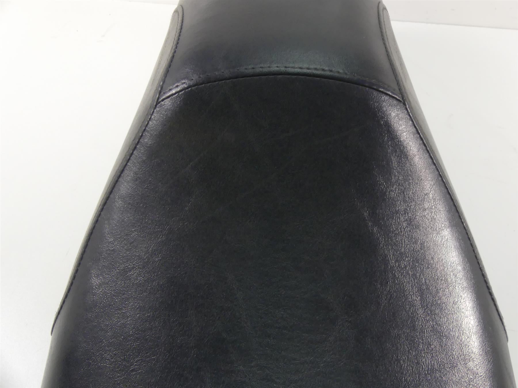 2017 Harley Dyna FXDB Street Bob Duo Seat Saddle - No Tears 52000071 {{ shop.shopifyCountryName }} - Mototech271