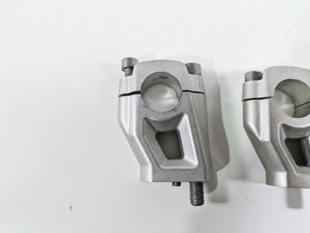2015 Triumph Tiger Explorer XC Oem Handlebar Riser Holder Set T2040813 {{ shop.shopifyCountryName }} - Mototech271