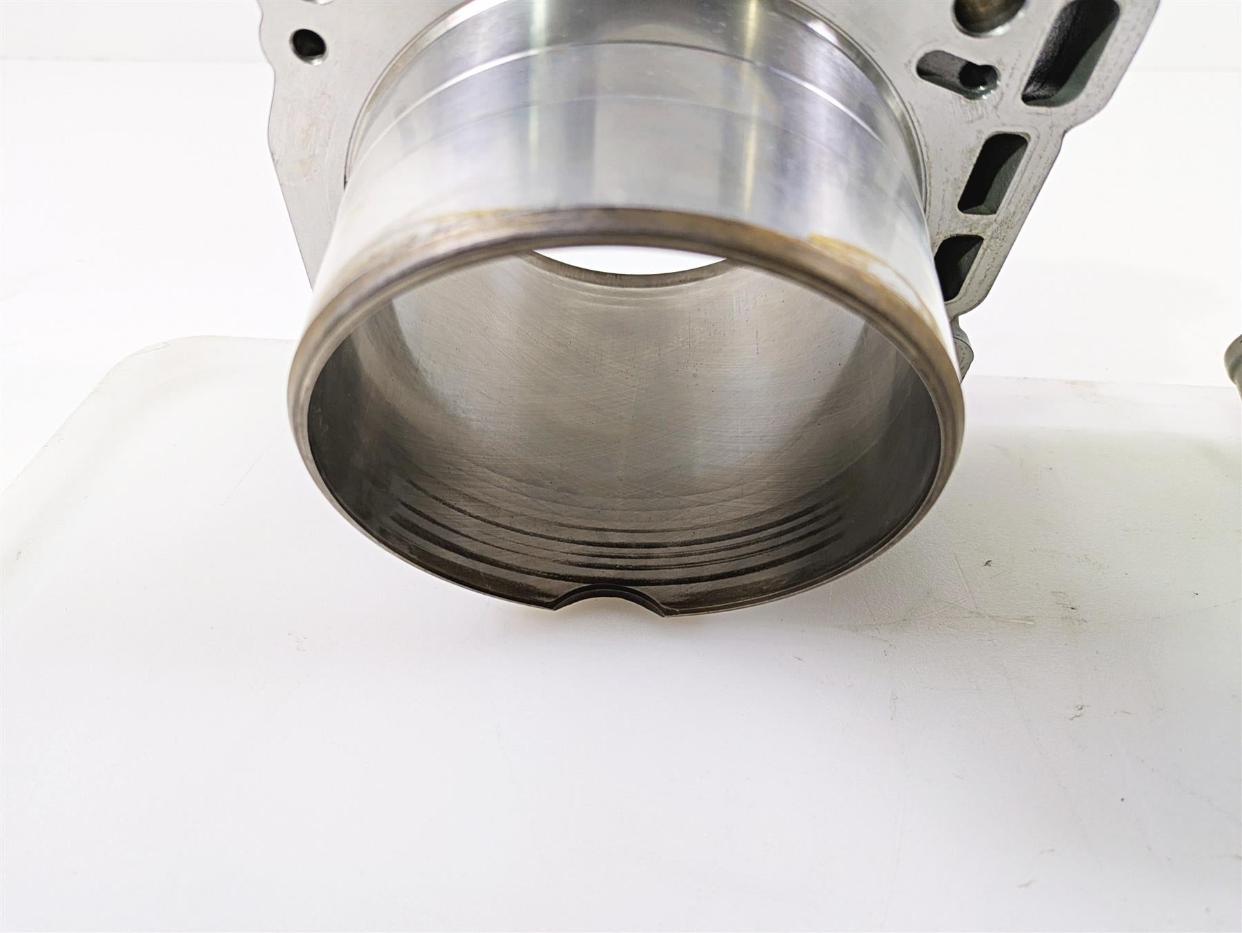 2020 KTM 1290 Super Adventure R Cylinder Jug Piston Set 6173003810024 {{ shop.shopifyCountryName }} - Mototech271