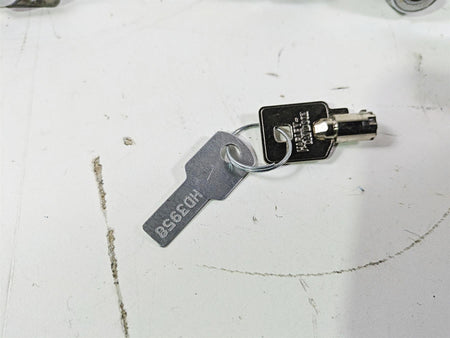 2008 Harley Touring FLHTP Electra Glide Ignition Switch Knob + Key Lock 71532-03 {{ shop.shopifyCountryName }} - Mototech271
