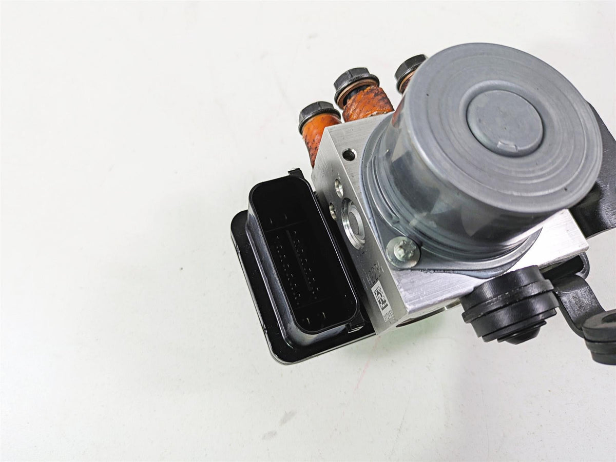2019 Ducati Supersport 939 S Abs Brake Control Module Unit 54240661B {{ shop.shopifyCountryName }} - Mototech271