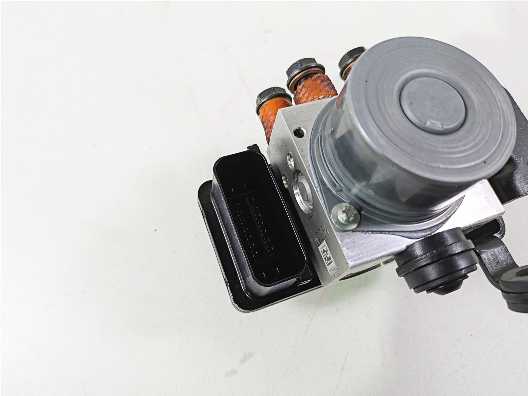2019 Ducati Supersport 939 S Abs Brake Control Module Unit 54240661B {{ shop.shopifyCountryName }} - Mototech271