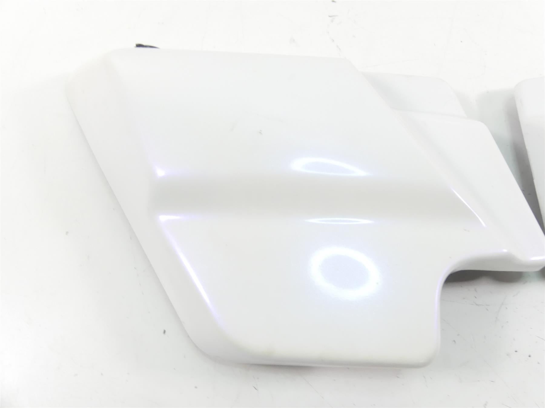 2010 Harley Touring FLHRC Road King Side Cover White Ice Pearl 66250-09 {{ shop.shopifyCountryName }} - Mototech271