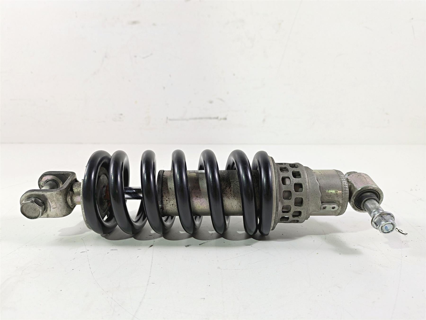 2008 Yamaha XVS1300 V-Star Tourer Rear Damper Shock - Read 3D8-22210-00-00 {{ shop.shopifyCountryName }} - Mototech271