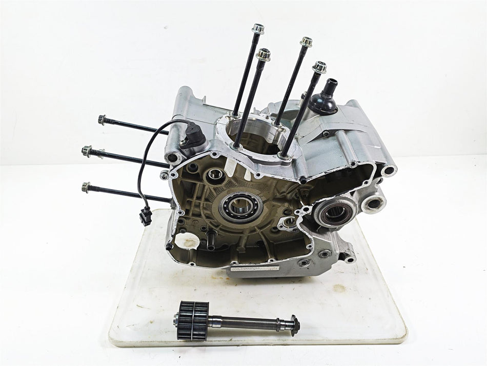 2011 Ducati Hypermotard 1100 Evo SP Engine Motor Crank Case Set 22522582B {{ shop.shopifyCountryName }} - Mototech271
