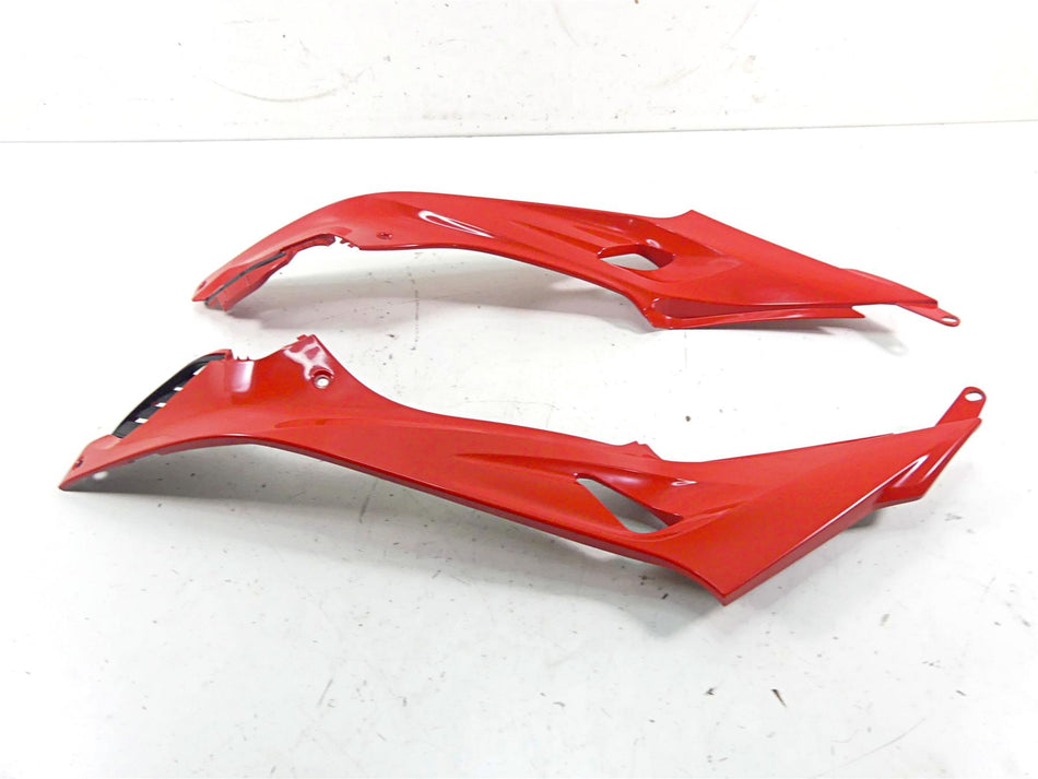 2018 BMW S1000RR K46 Left Right Tank Knee Fairing Set 46638540849 46638540850 {{ shop.shopifyCountryName }} - Mototech271