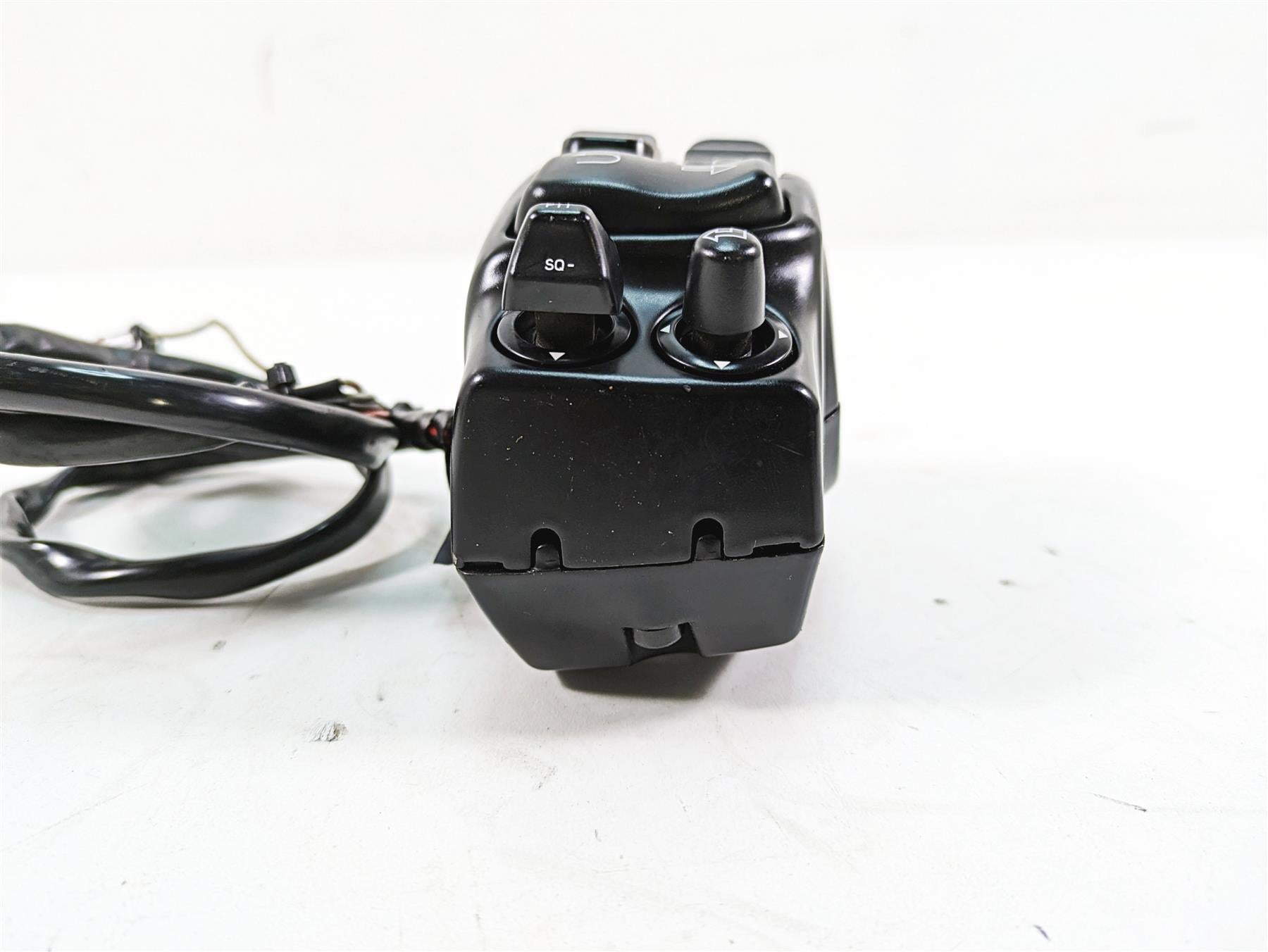 2018 Harley Touring FLHXSE CVO Street Glide Right Hand Control Switch 71500083C {{ shop.shopifyCountryName }} - Mototech271