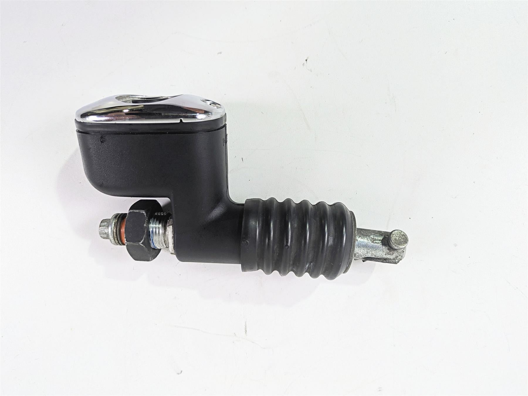 2007 Harley Touring FLHRSE CVO Road King Rear Brake Master Cylinder 46425-05A {{ shop.shopifyCountryName }} - Mototech271