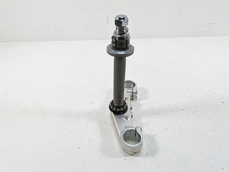 2002 Yamaha FZ1 FZS1000 Fazer Lower Triple Tree Steering Clamp 5LV-23340-00-00 {{ shop.shopifyCountryName }} - Mototech271