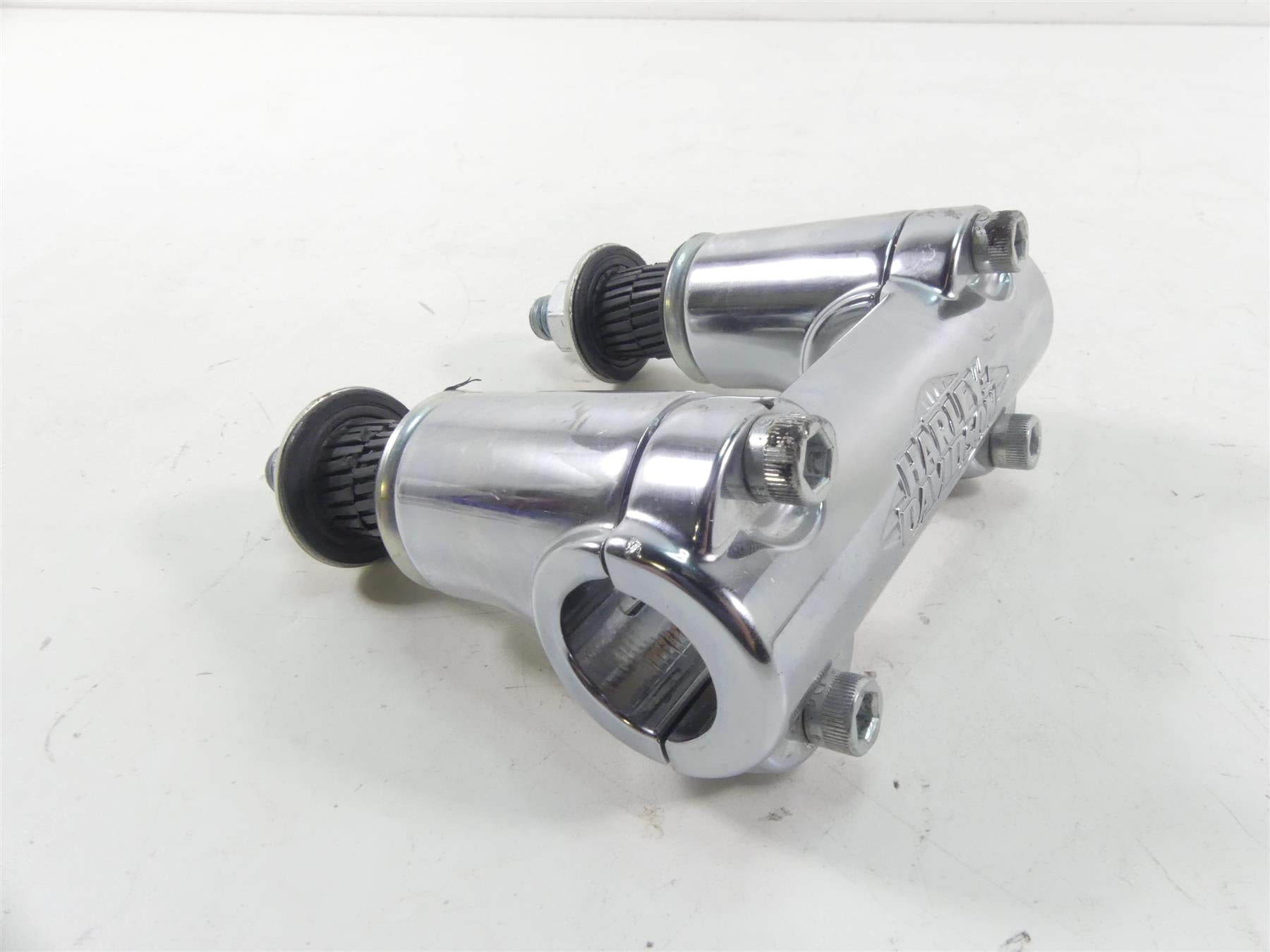 2018 Harley FLHC Softail Heritage Handlebar Handle Bar Clamp Riser Set 56998-09 {{ shop.shopifyCountryName }} - Mototech271