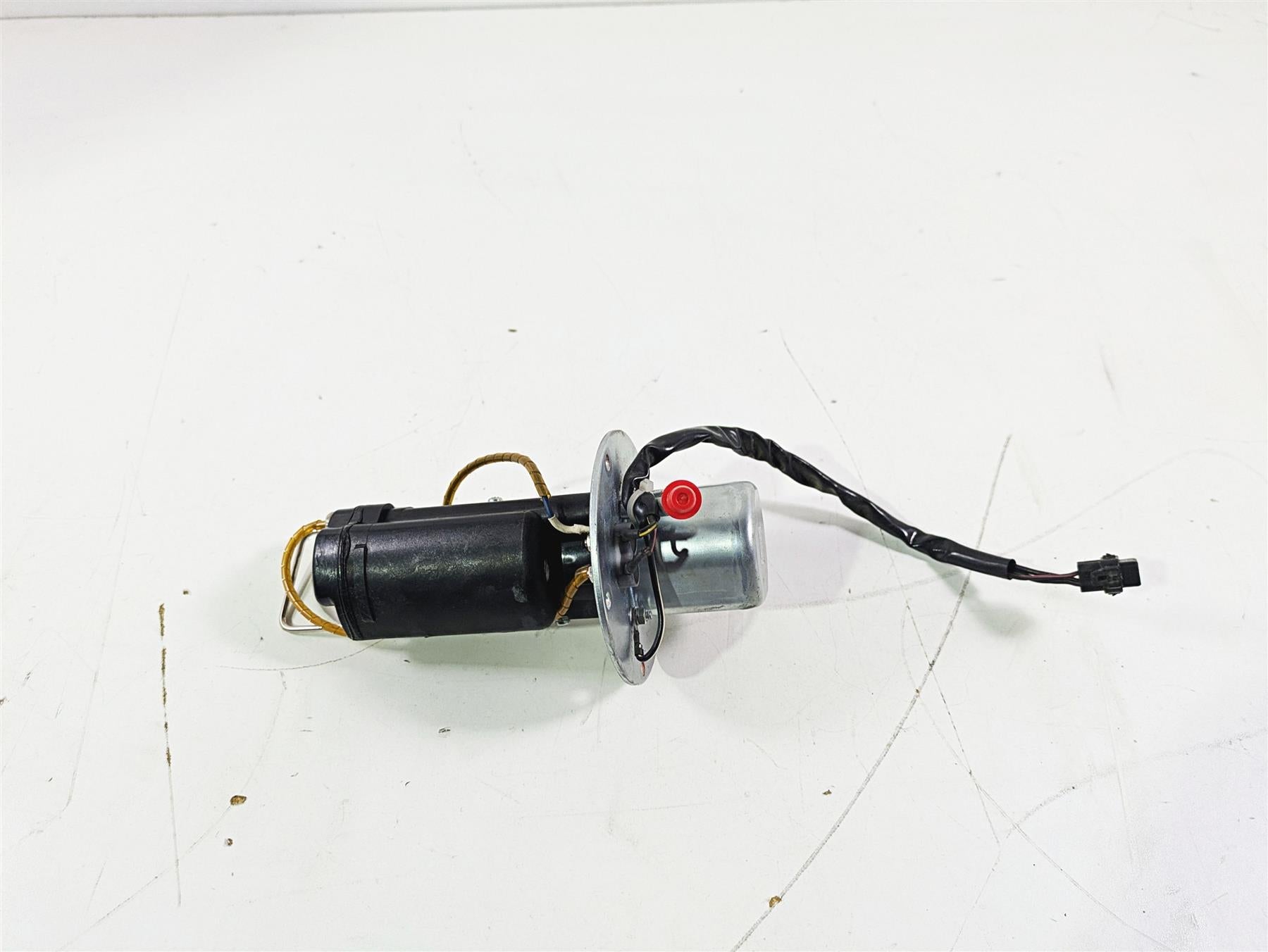 2005 Kawasaki ZX1000 ZX10R Ninja Fuel Gas Petrol Pump 49040-0004 {{ shop.shopifyCountryName }} - Mototech271