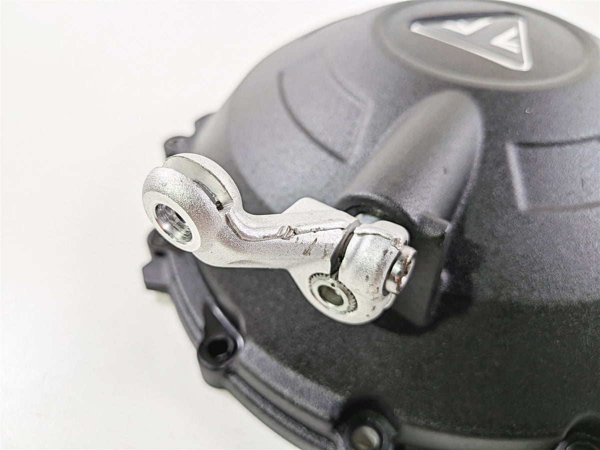 2019 Triumph Speed Triple RS 1050 Engine Side Clutch Cover T1261710 {{ shop.shopifyCountryName }} - Mototech271