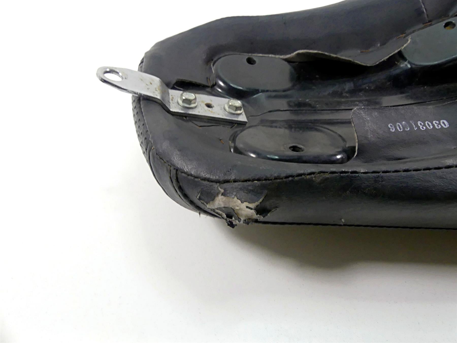 2014 Harley FXDL Dyna Low Rider Seat Saddle Tear - Read 52000136 {{ shop.shopifyCountryName }} - Mototech271