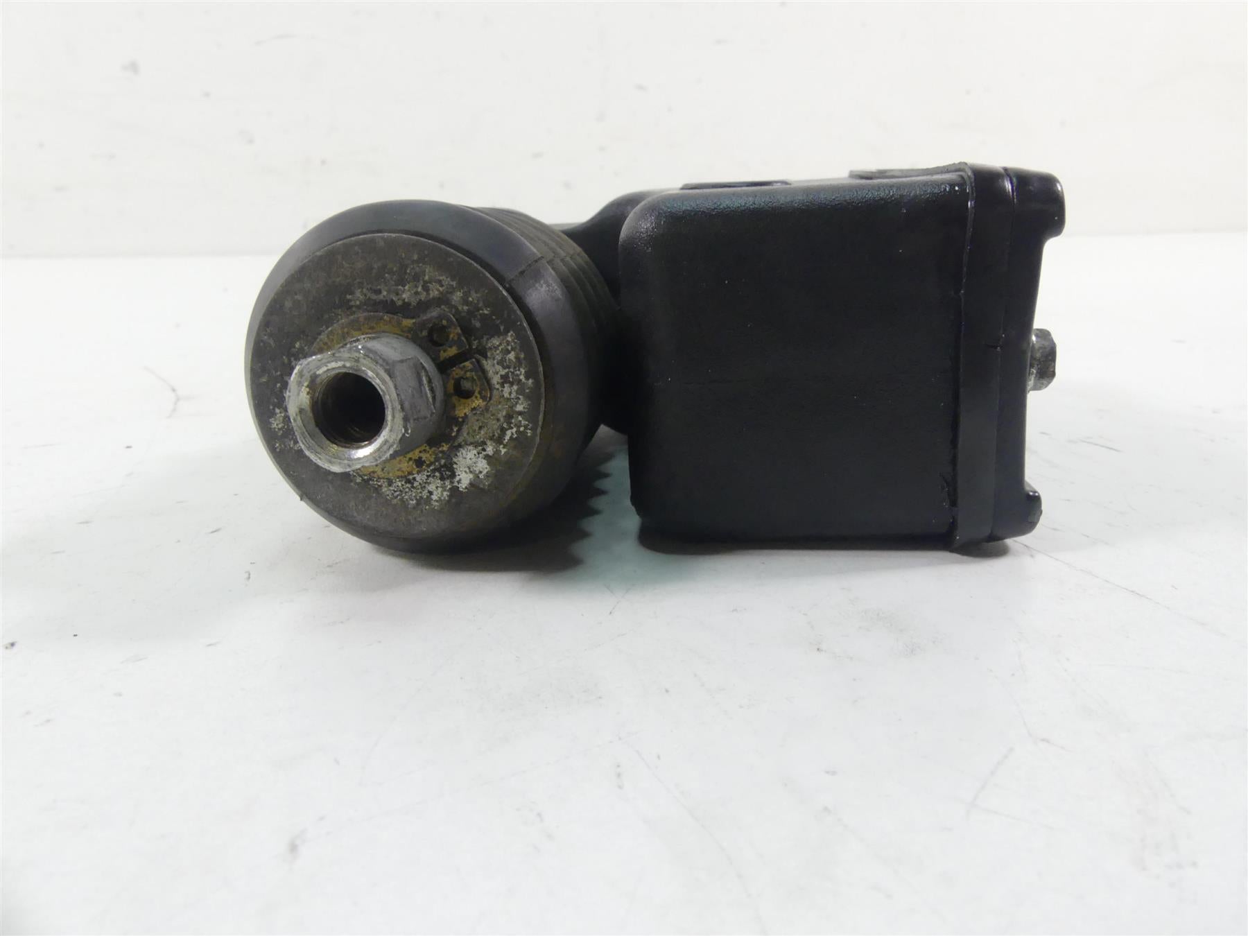 2005 Harley Dyna FXDLI Low Rider Rear Brake Master Cylinder 42474-90C {{ shop.shopifyCountryName }} - Mototech271