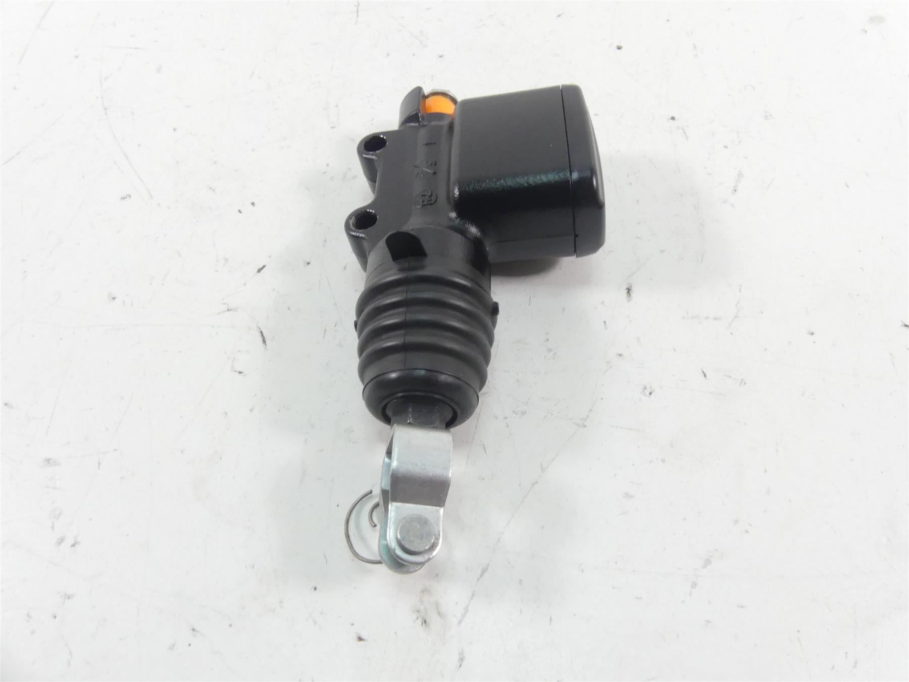 2018 Harley Softail FXBB Street Bob Rear Brake Master Cylinder 5/8" 41700460 {{ shop.shopifyCountryName }} - Mototech271