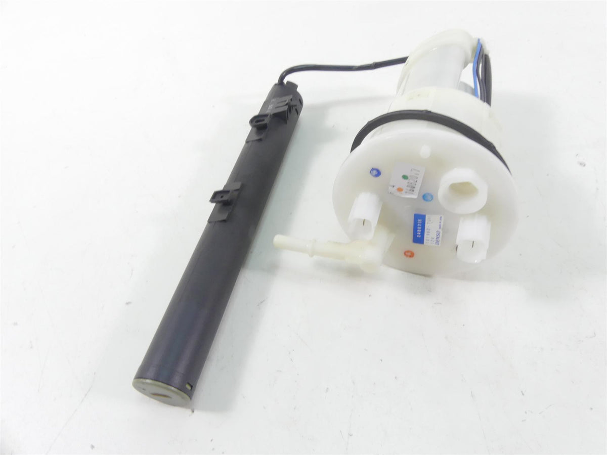 2018 Triumph Street Triple 765RS Fuel Gas Petrol Pump & Sending Unit T2400735 {{ shop.shopifyCountryName }} - Mototech271