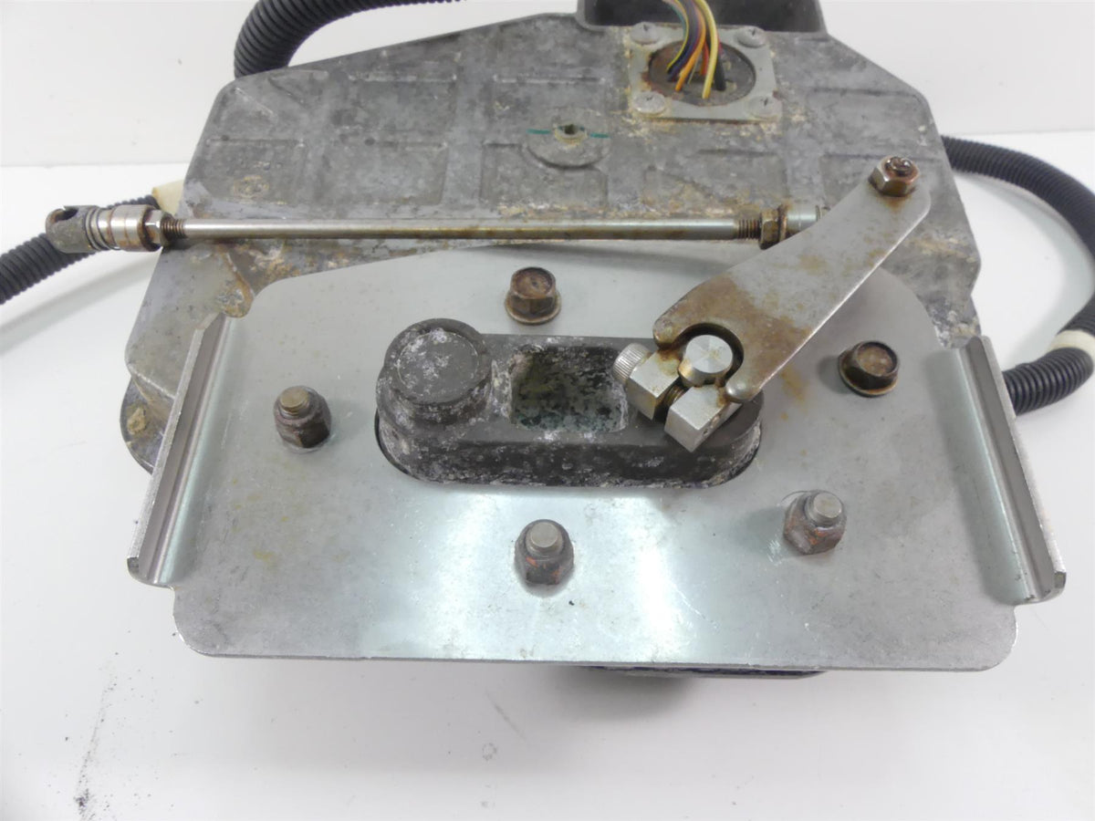 2015 Yamaha Waverunner Cruiser VX1100 Reverse Trim Motor & Box F2X-6140B-00-00 {{ shop.shopifyCountryName }} - Mototech271