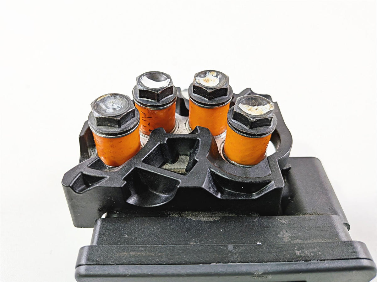2019 Triumph Speed Triple RS 1050 Abs Brake Pump Module T2029204 T2022250 {{ shop.shopifyCountryName }} - Mototech271