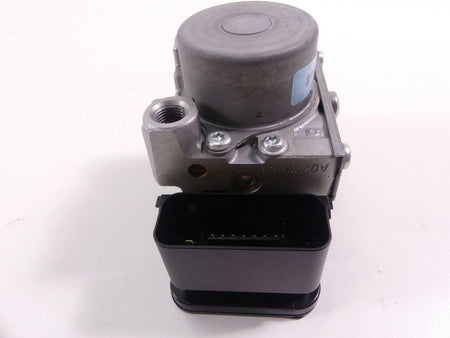 2017 Triumph Daytona 675R Abs Brake Module Module T2021488 {{ shop.shopifyCountryName }} - Mototech271