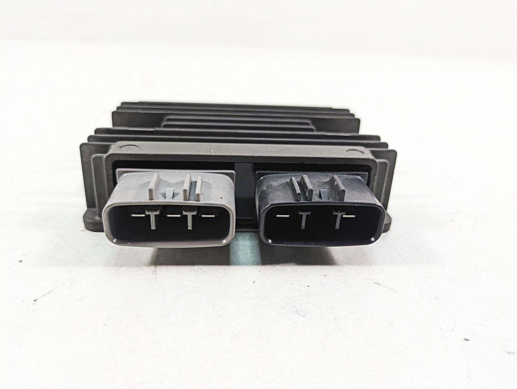 2021 Aprilia RS660 Rectifier Voltage Regulator SH870AA 1A012332 {{ shop.shopifyCountryName }} - Mototech271