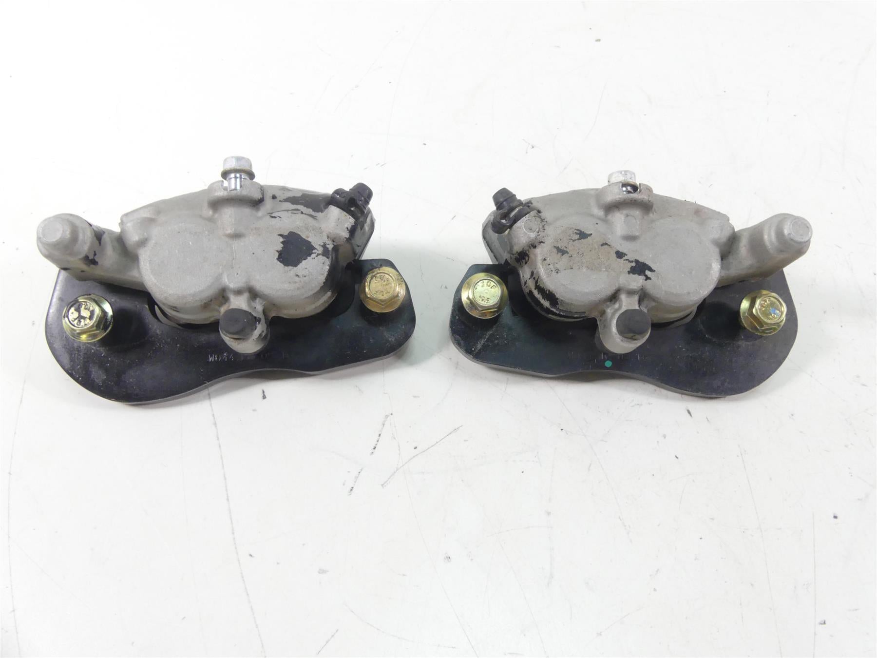2017 Can Am Maverick X3 XDS Turbo R Front Brake Caliper Set 705601462 705601463 {{ shop.shopifyCountryName }} - Mototech271