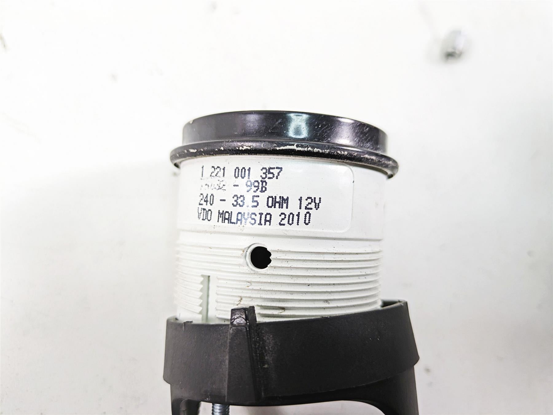 2011 Harley Touring FLTRU Road Glide Oil Pressure Gauge Instrument 75032-99B {{ shop.shopifyCountryName }} - Mototech271